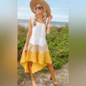 NWT Mud Pie Cream and White Dress